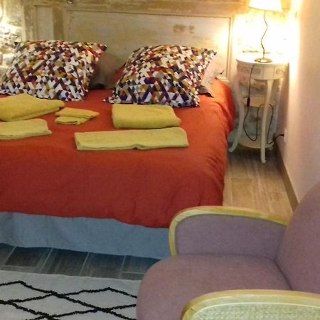 Le Vitrail Chambre Equipee Sans Service Repas Yvetot-Bocage Екстериор снимка