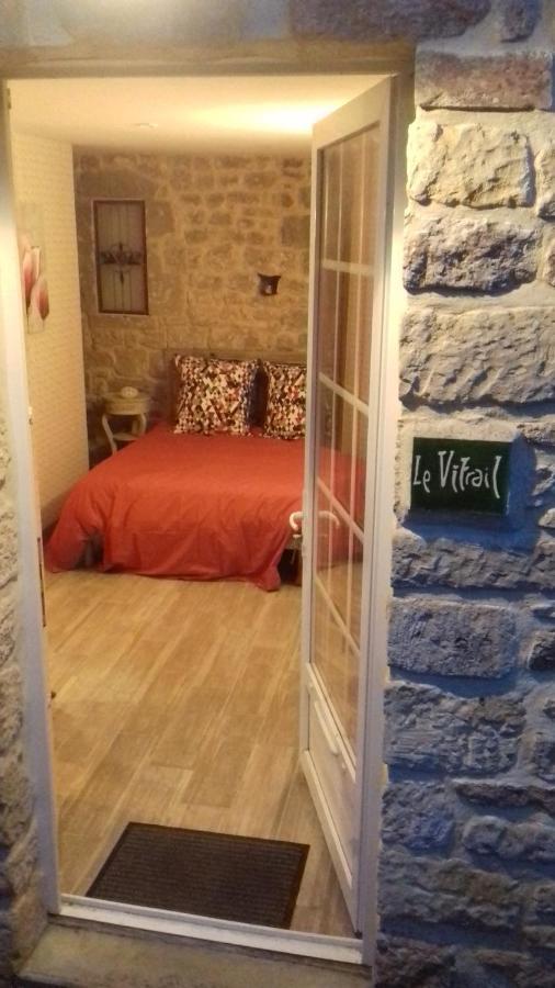 Le Vitrail Chambre Equipee Sans Service Repas Yvetot-Bocage Екстериор снимка