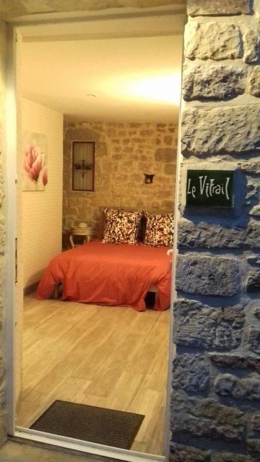 Le Vitrail Chambre Equipee Sans Service Repas Yvetot-Bocage Екстериор снимка
